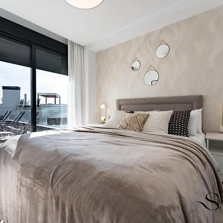 Luxury Escape With Pools, Gym & Sauna Apartment Fuengirola